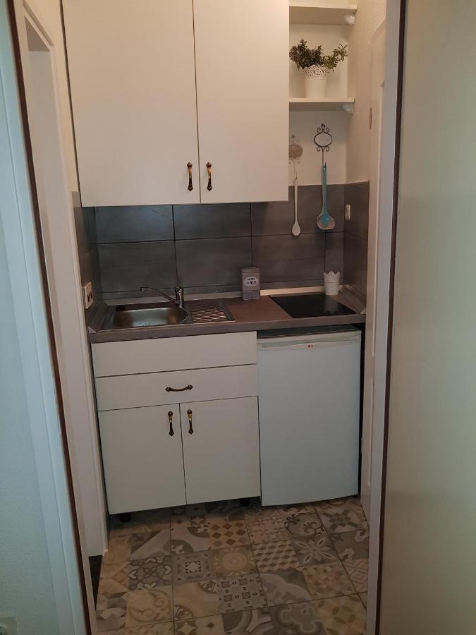 Апартаменти Studio Flat For 2 Макарська Екстер'єр фото